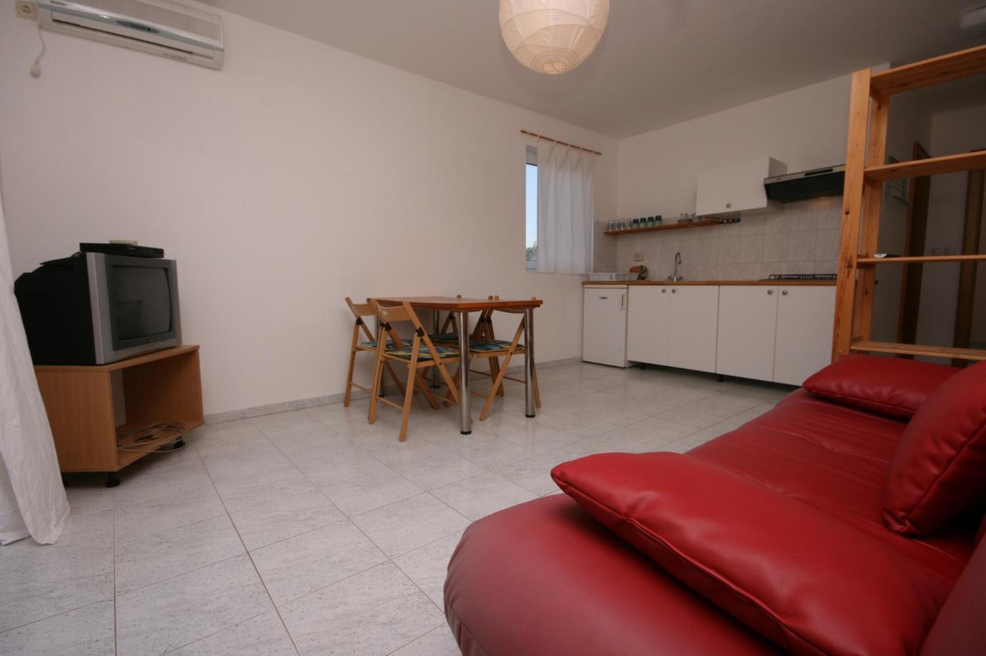 Apartments With A Parking Space Mandre, Pag - 6405 Kolan Room photo